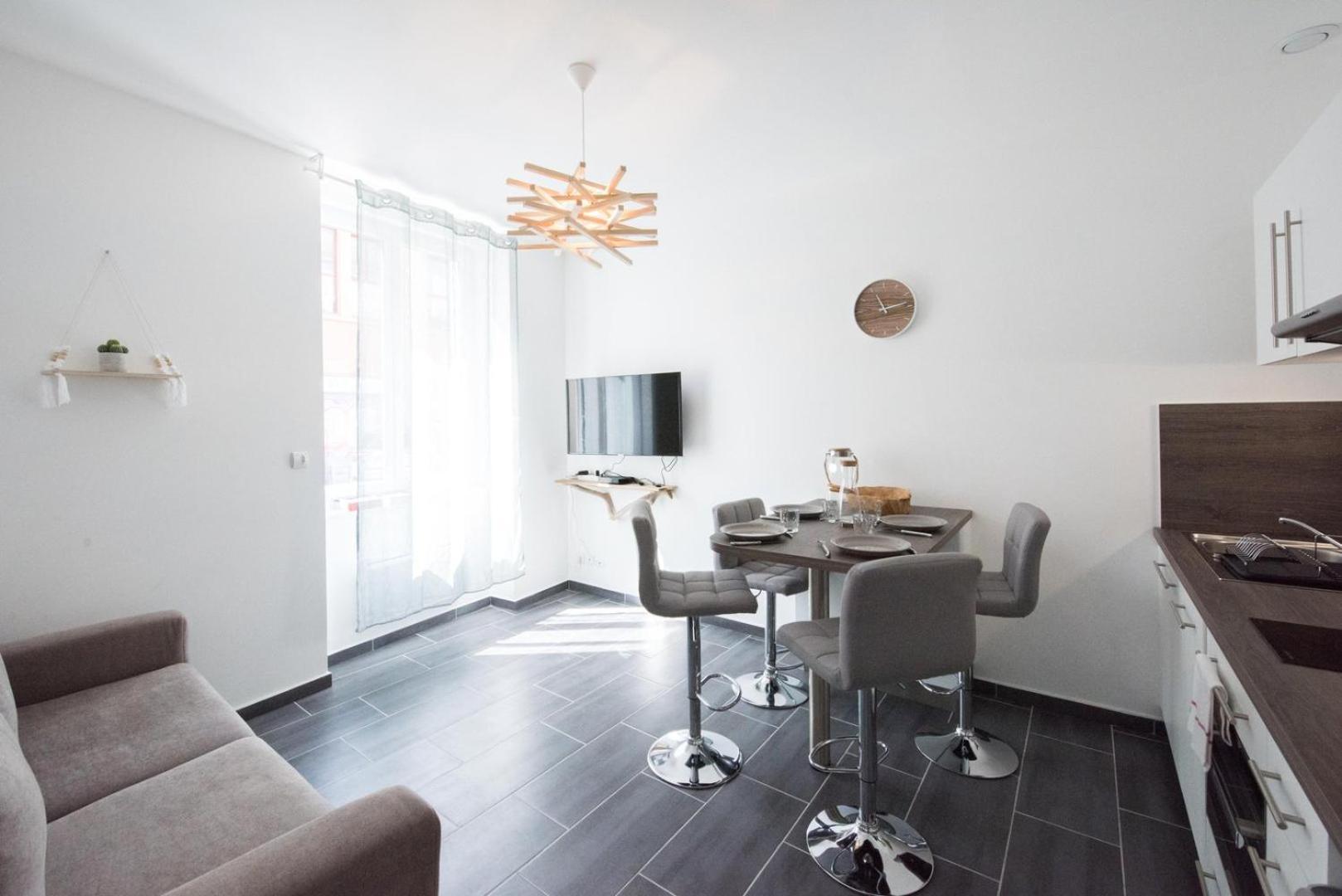 Le Hirvi - Cocon Zen Et Epure A 10Min Vieux Lyon Apartment Luaran gambar
